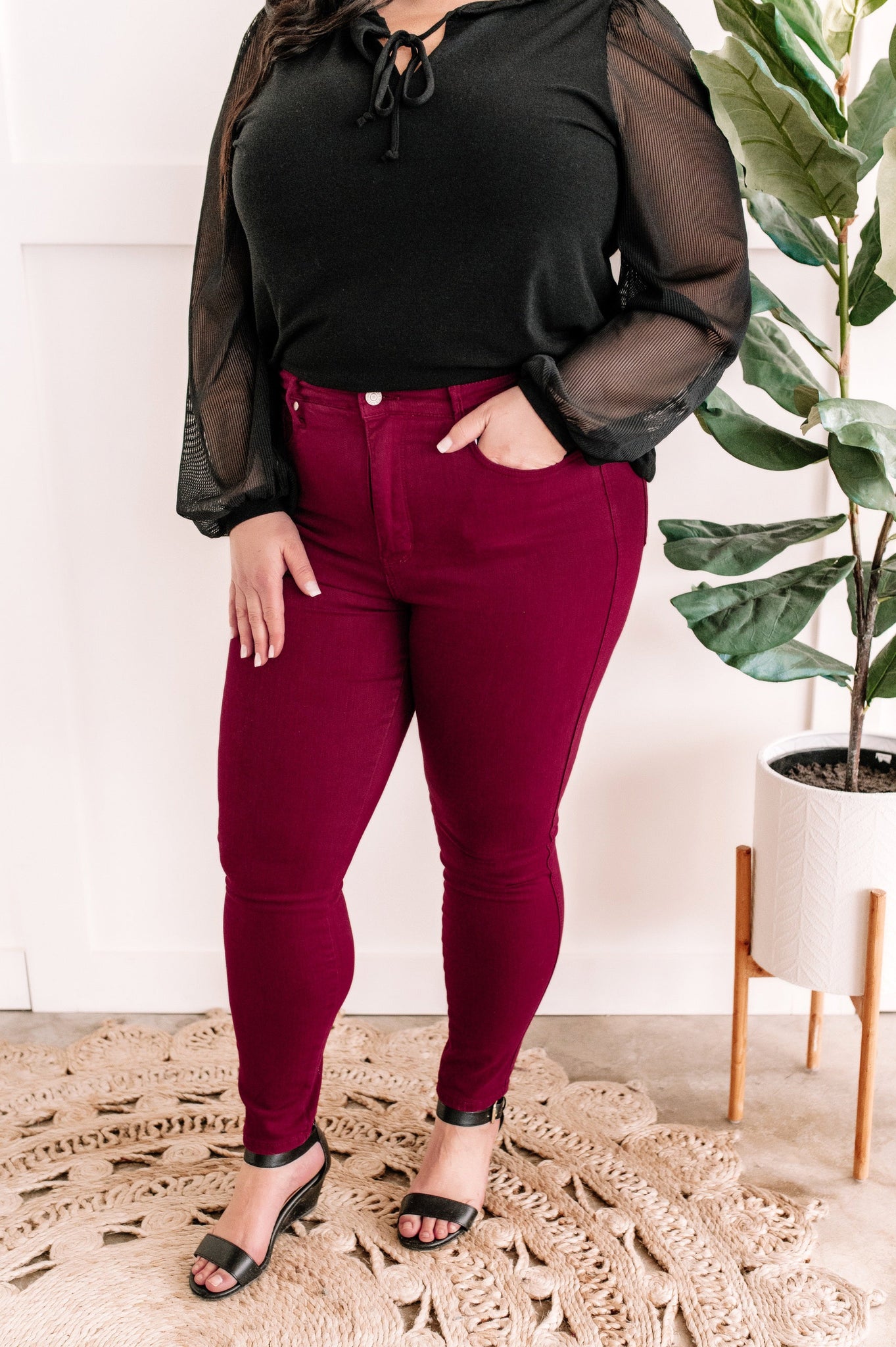 12.18 Tummy Control Skinny Fit Judy Blue Jeans In Garnet