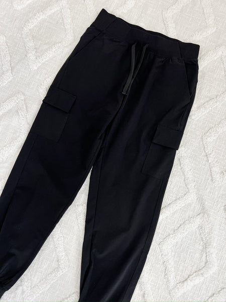 High Waisted Jogger Pants With Pockets In Black