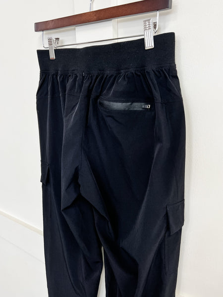 High Waisted Jogger Pants With Pockets In Black