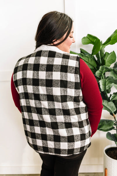 Buffalo Plaid Fleece Vest In Black & White