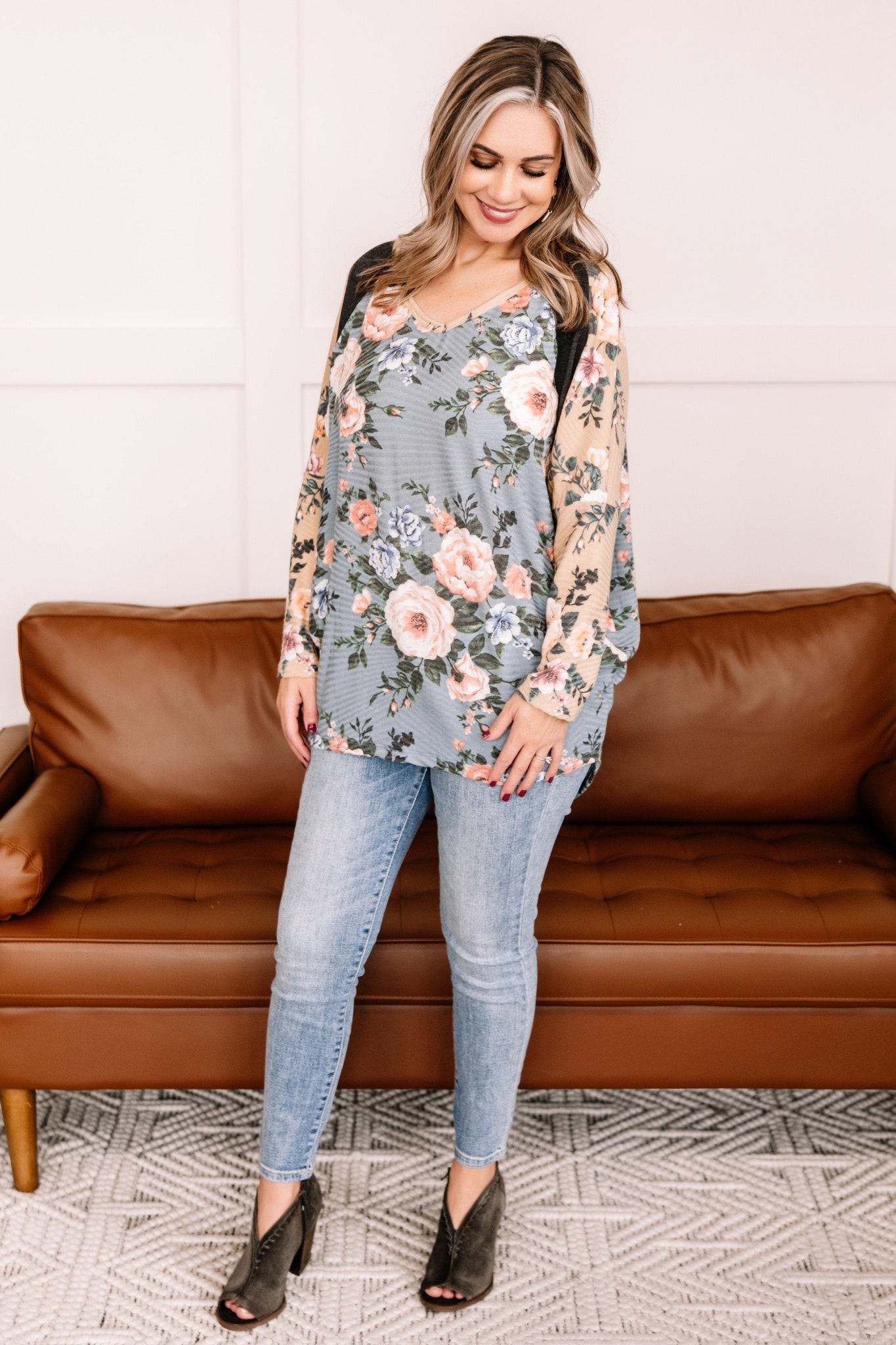 OUTLET - I Beg Your Pardon Floral Top - Large