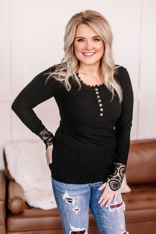 OUTLET - Something Wicked Lace Cuffed Top In Night Black - XL